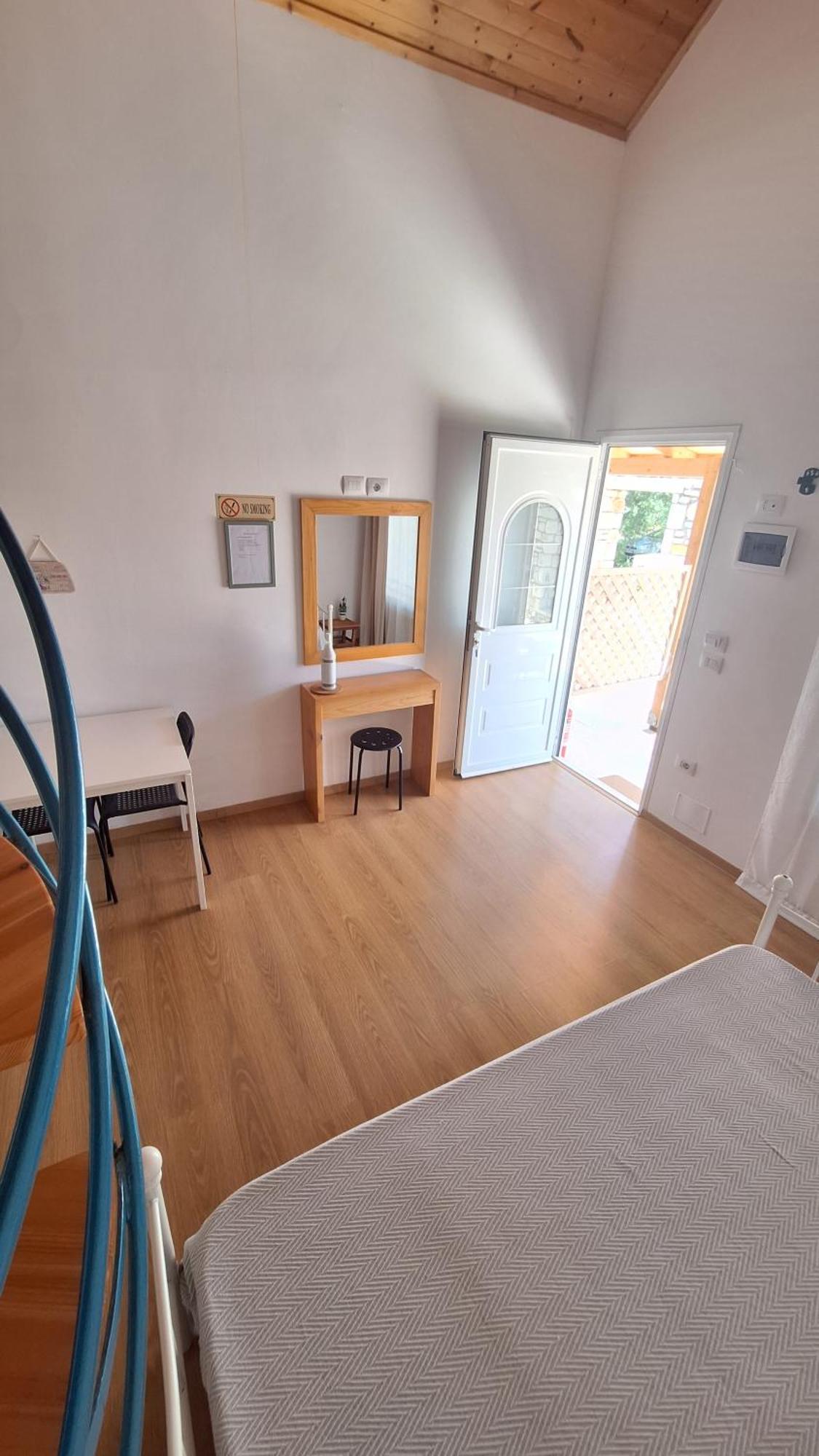 Tonea'S Houses Himare Room photo